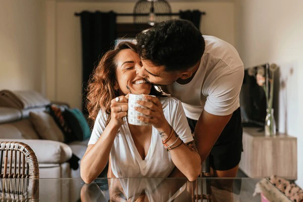 Conoce gente con OurTime: descubre nuevas conexiones