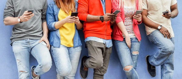 Conocer Personas: Cómo Tinder Facilita las Conexiones